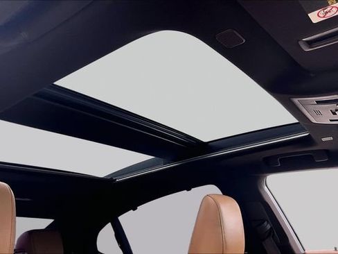 Used 2019 Lexus ES 350 Ultra Luxury w/ Accessory Package FWD image 16