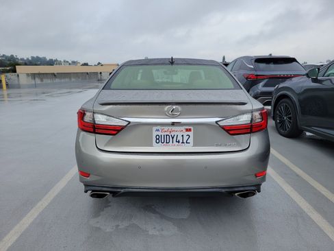 Used 2017 Lexus ES 350 w/ Navigation System Package image 4