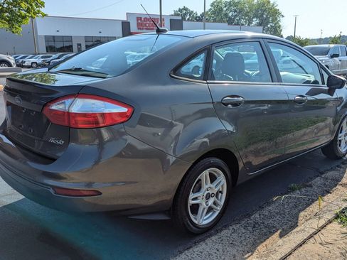 Used 2017 Ford Fiesta SE FWD image 7