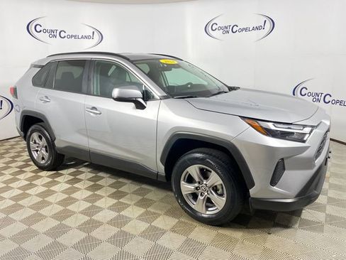 Used 2024 Toyota RAV4 XLE FWD image 1