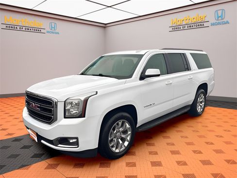Used 2017 GMC Yukon XL SLT w/ Open Road Package image 1
