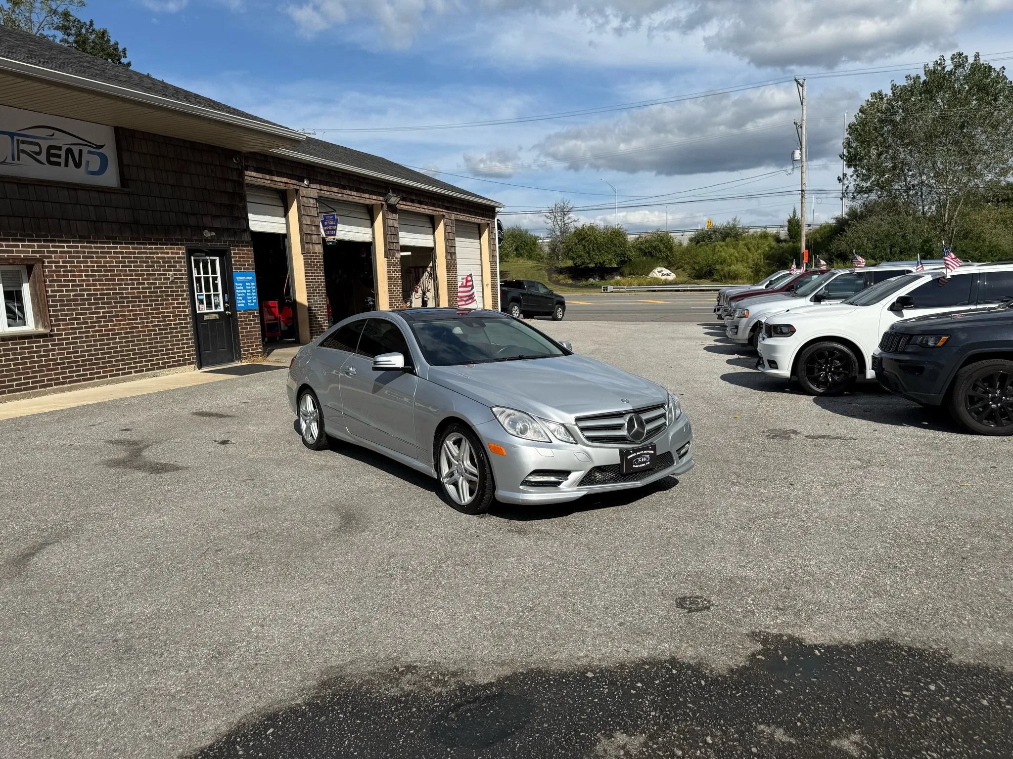 Used 2013 Mercedes-Benz E 550 Coupe image 2