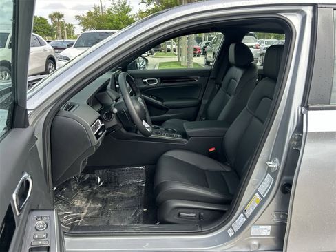 Used 2025 Honda Civic Sport Touring image 2