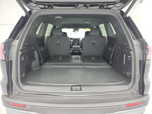 Used 2024 GMC Acadia Elevation w/ LPO, Floor Liner Package AWD/4WD image 45