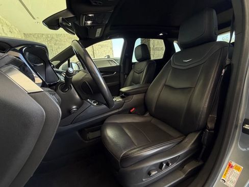 Used 2023 Cadillac XT5 Premium Luxury FWD image 6