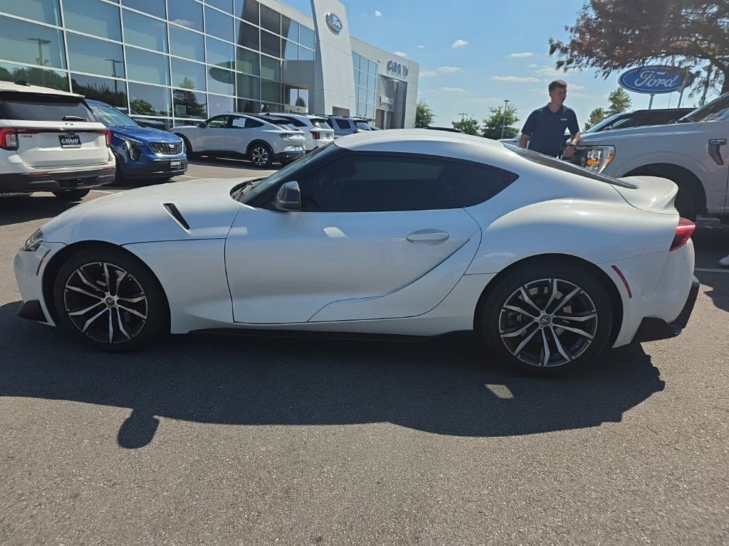 Used 2021 Toyota Supra w/ Safety & Technology Package RWD image 5