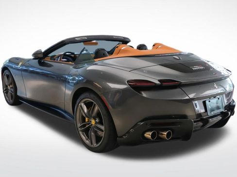 Used 2025 Ferrari Roma Spider RWD image 3