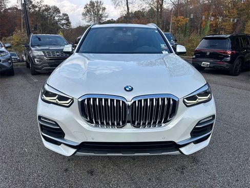 Used 2019 BMW X5 xDrive40i w/ Premium Package 2 image 2
