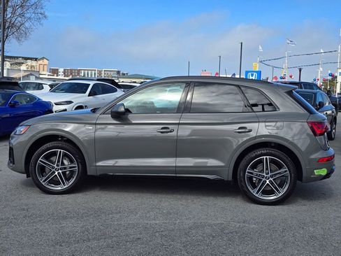 Used 2023 Audi Q5 e Premium Plus w/ Premium Plus Package image 3