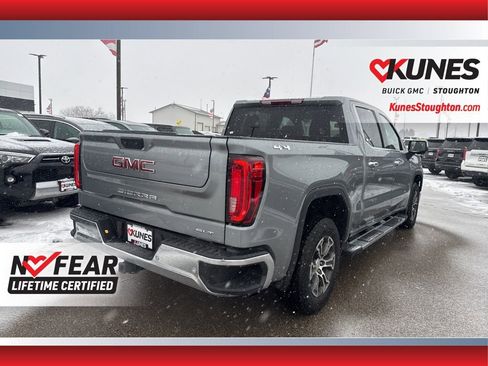 Used 2025 GMC Sierra 1500 SLT image 11