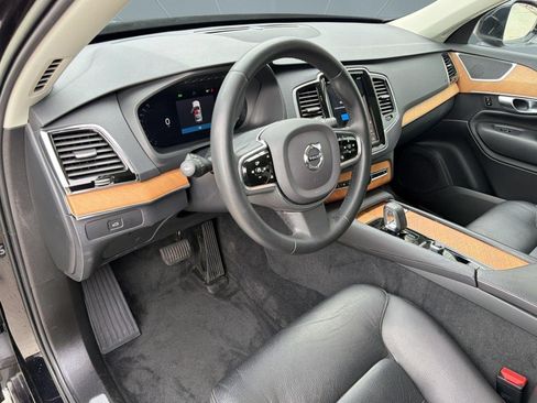 Certified 2023 Volvo XC90 B6 Plus w/ Protection Package Premier AWD/4WD image 4