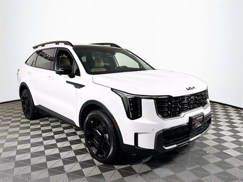 Used 2025 Kia Sorento SX Prestige w/ Olive Brown Leather Package image 1