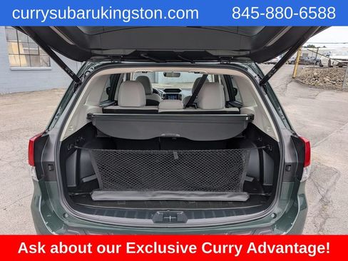 Used 2024 Subaru Forester Premium AWD/4WD image 5