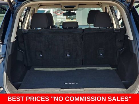 Used 2024 Nissan Rogue SV AWD/4WD image 12