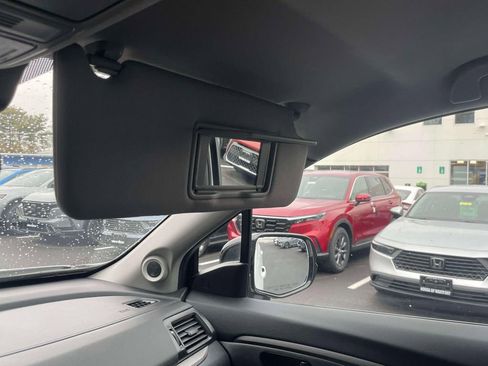 Certified 2024 Honda Ridgeline Sport image 31