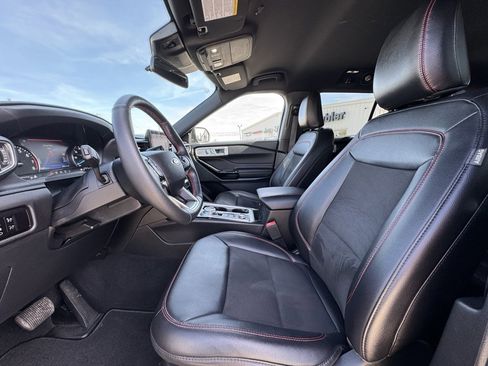 Used 2023 Ford Explorer ST-Line image 19