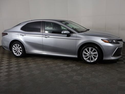 Used 2024 Toyota Camry LE image 15