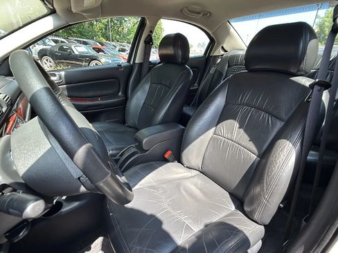 Used 2002 Chrysler Sebring LXi w/ Security Group FWD image 22