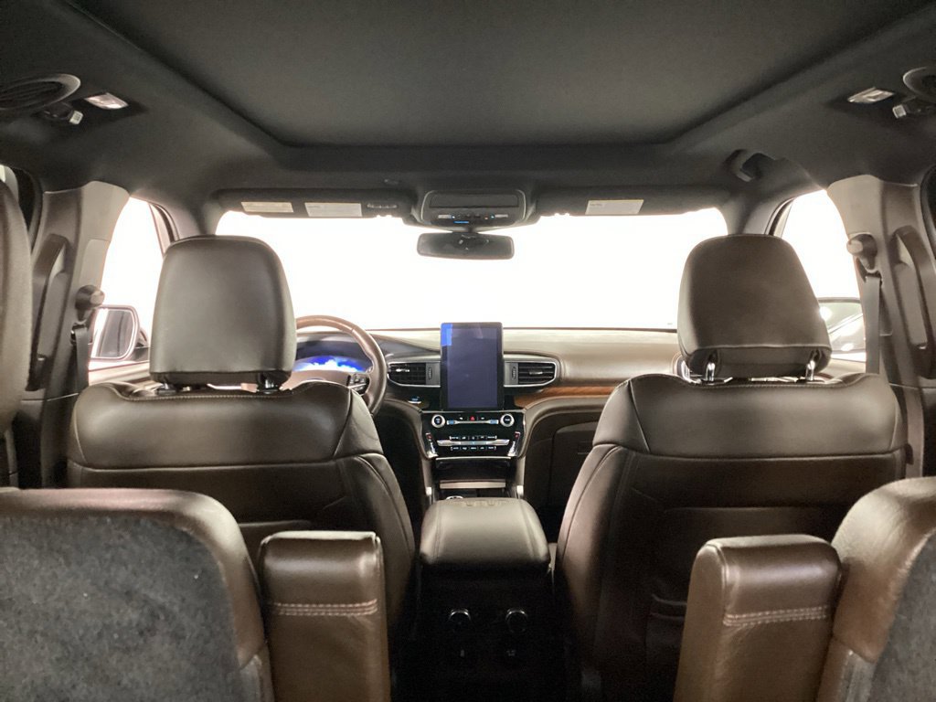 Certified 2021 Ford Explorer King Ranch w/ Premium Technology Package AWD/4WD image 32
