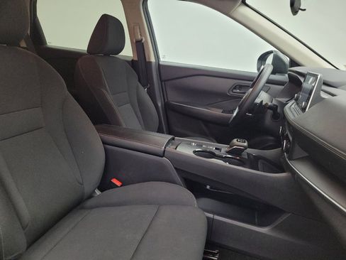 Used 2024 Nissan Rogue S FWD image 21