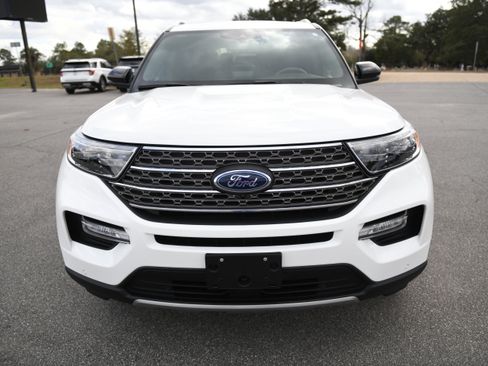 Used 2024 Ford Explorer King Ranch w/ Technology Package image 6