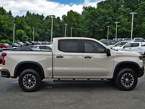 Used 2026 Chevrolet Silverado 1500 ZR2 w/ LPO, Dark Essentials Package AWD/4WD image 6