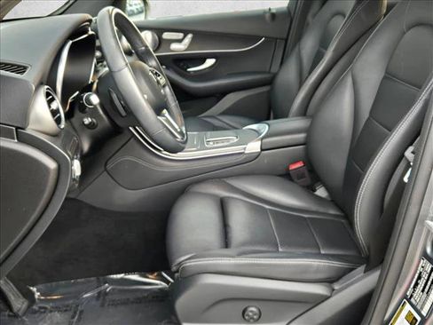 Used 2020 Mercedes-Benz GLC 300 4MATIC image 17