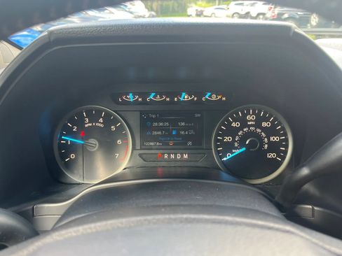 Used 2020 Ford F150 XLT w/ Equipment Group 302A Luxury AWD/4WD image 19