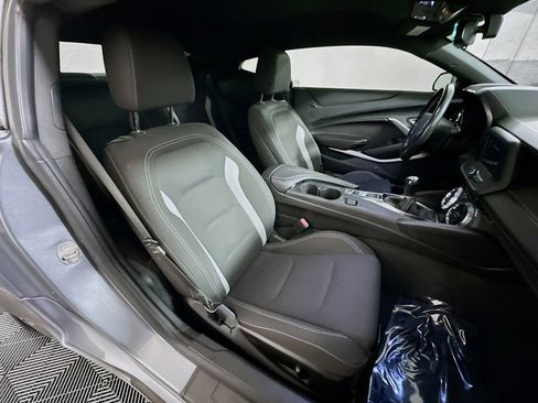 Used 2019 Chevrolet Camaro LS RWD image 27