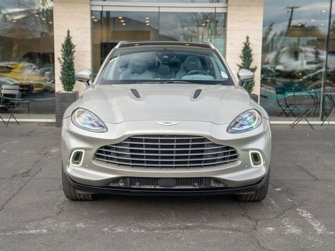 Used 2021 Aston Martin DBX image 6