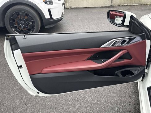 Used 2023 BMW 430i xDrive Coupe w/ Premium Package image 17