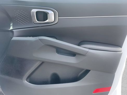 Used 2023 Kia Sorento S w/ Panoramic Sunroof Package FWD image 7