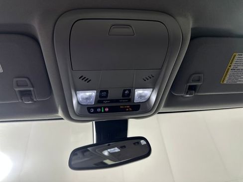 Used 2023 GMC Terrain SLE w/ Driver Convenience Package image 24