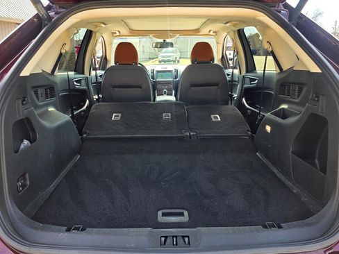 Used 2018 Ford Edge SEL w/ Equipment Group 201A image 17