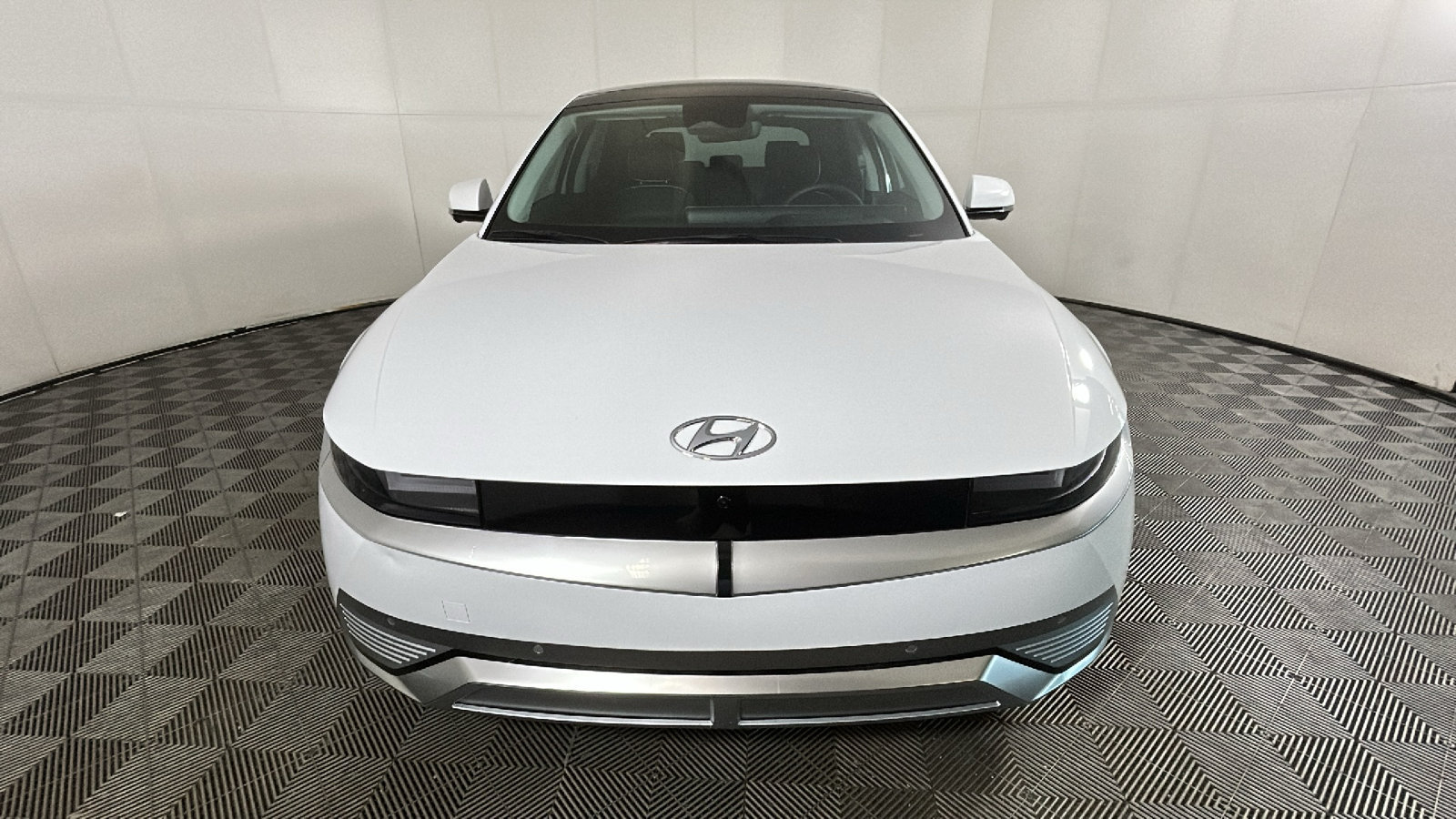 Used 2023 Hyundai Ioniq 5 Limited w/ Cargo Package AWD/4WD image 9
