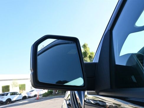 Used 2018 Ford F150 Raptor w/ Equipment Group 802A Luxury image 17