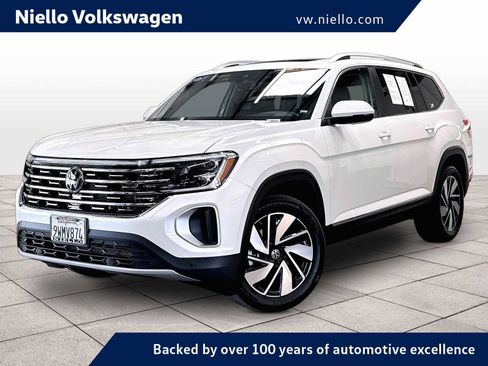 Certified 2026 Volkswagen Atlas SEL AWD/4WD image 1