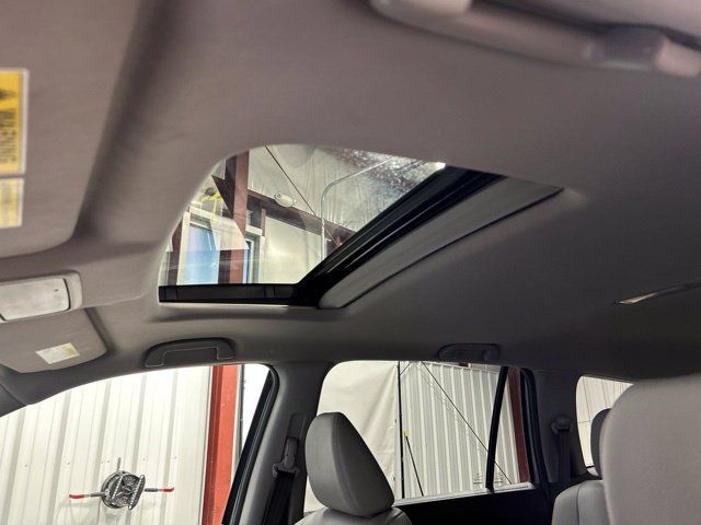 Used 2017 Honda Pilot EX-L image 32