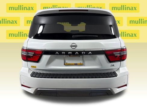 Used 2021 Nissan Armada SL w/ Captain's Chairs Package RWD image 8