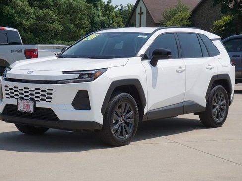 Used 2026 Toyota RAV4 XLE Premium FWD image 7