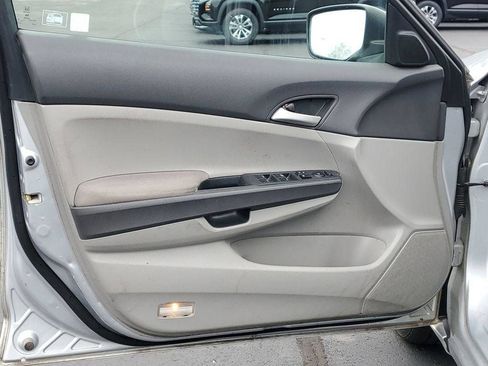 Used 2009 Honda Accord LX image 18