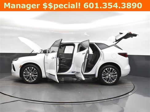 Used 2019 Chevrolet Blazer Premier w/ Driver Confidence II Package image 47
