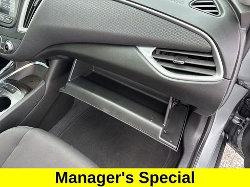 Used 2024 Chevrolet Malibu LT image 42