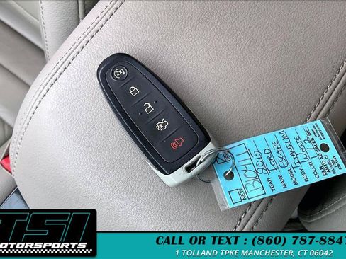 Used 2015 Ford Escape Titanium w/ Equipment Group 301A AWD/4WD image 11