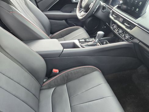 Certified 2025 Acura ADX A-Spec image 15