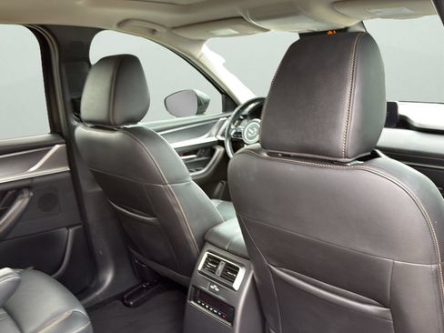 Used 2024 MAZDA CX-90 3.3 Turbo w/ Preferred Package AWD/4WD image 26
