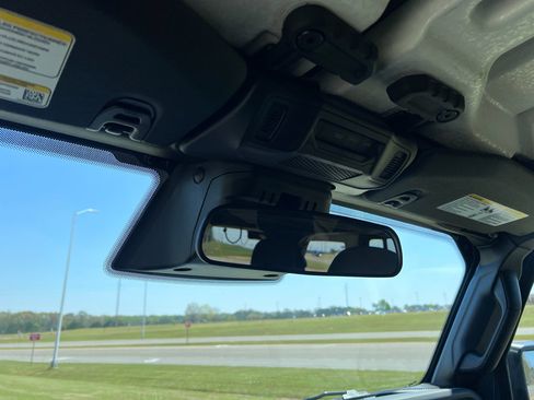 Certified 2025 Jeep Wrangler Sahara w/ Safety Group image 23