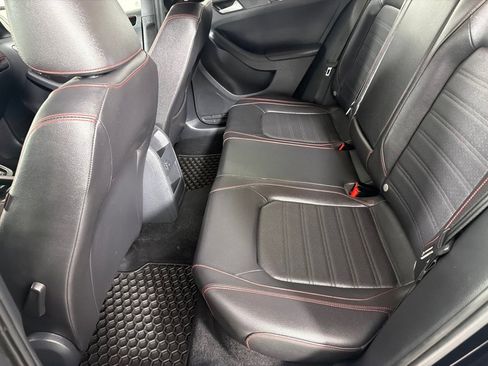 Used 2017 Volkswagen Jetta GLI image 19