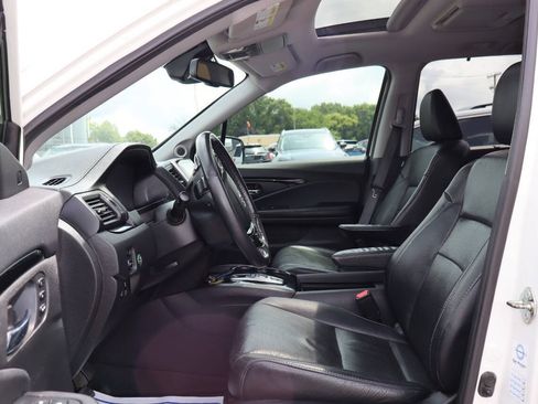 Used 2017 Honda Pilot Elite image 5