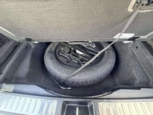 Used 2017 Mercedes-Benz GLS 450 4MATIC image 7